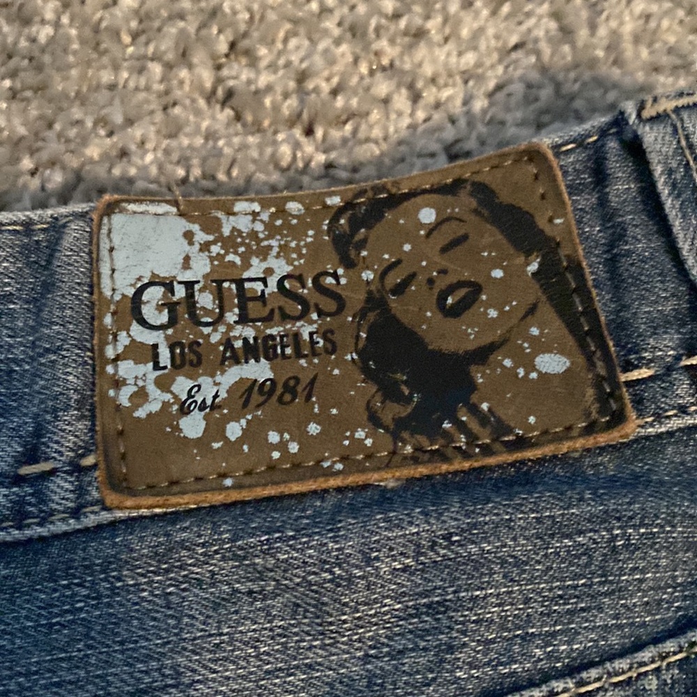 Guess Jean Shorts - Picture 3 of 8